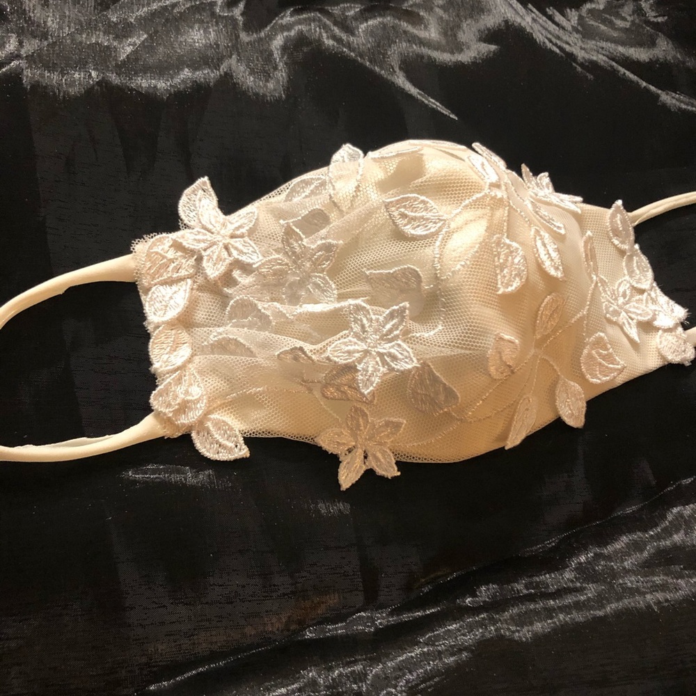 Face mask for brides